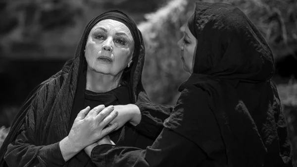 Μια παράσταση για την Σμύρνη στον Ιερό Ναό Παναγίας Επισκοπής Θήρας