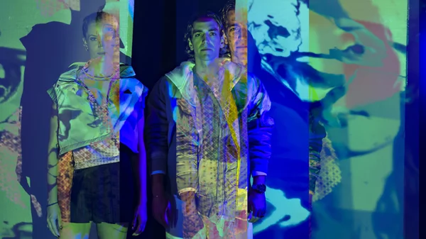 Δύο + 1 παραστάσεις για όλη την οικογένεια