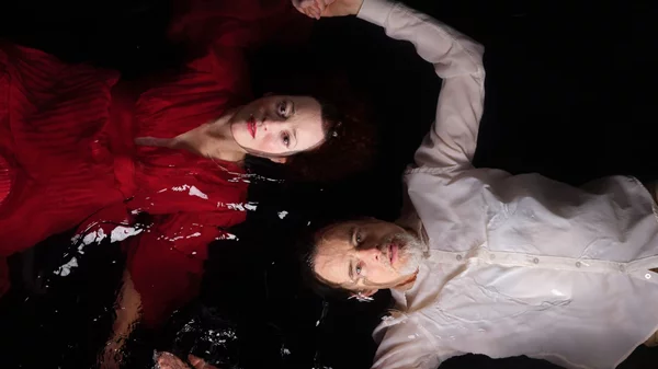 Ο "Μικρός Έγιολφ" του Χένρικ Ίψεν ανεβαίνει στη σκηνή του θεάτρου Από Μηχανής