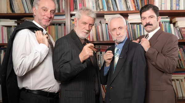 Δύο εμβληματικά έργα του μεταπολεμικού θεάτρου σε περιοδεία