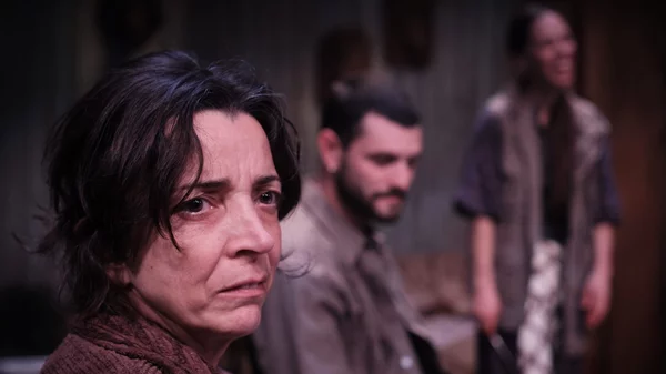 "Στην παλιά εθνική": Πρώτες φωτογραφίες από τη νέα παράσταση του Γιώργου Χριστοδούλου στο Θέατρο του Νέου Κόσμου