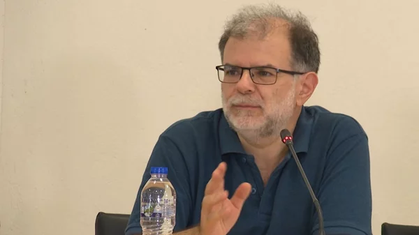 Στρατή Μπουρνάζο, τι έκανε η CIA αφού δεν μπορούσε να πολεμήσει τον Καρλ Μαρξ με την Coca Cola και γιατί η ιστορία του ελληνικού CCF είναι αυτή μιας ματαίωσης;