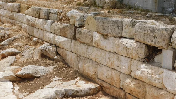 Ανακαλύπτοντας την αρχαία ιστορία του Πειραιά