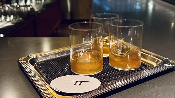 Στη "Hytra" θα καθίσεις (και) στο μπαρ