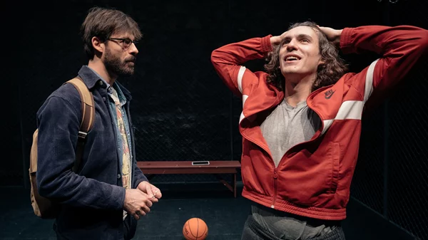 Όλες οι θεατρικές παραστάσεις που συνεχίζουν ακάθεκτες μετά το Πάσχα