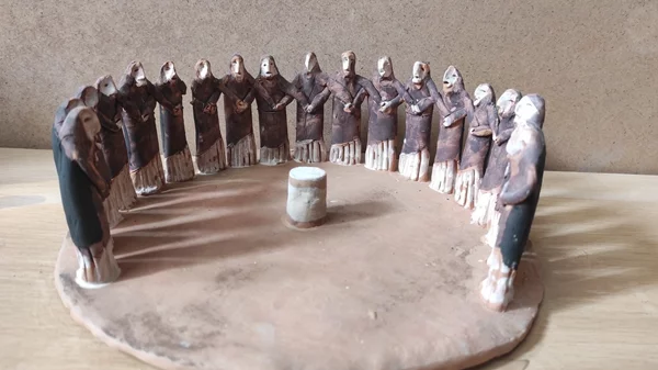 "Minima Moralia": Τα γλυπτά του Θεόδωρου Παπαγιάννη κοιτούν κατάματα την ιστορία