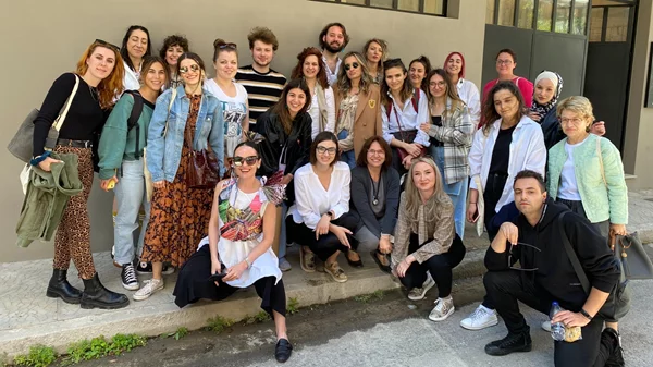 "Fashioration project": Η μόδα συνδιαλέγεται με την παράδοση στο θέατρο Τόπος Αλλού