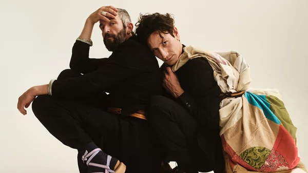 Μιχάλης Σαράντης και Άρης Σερβετάλης στην Επίδαυρο με τα "Βατράχια"