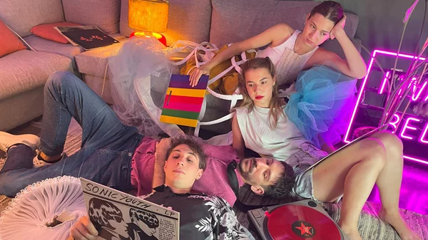 Έρχονται οι πρώτες πρεμιέρες της σεζόν | Ποιες είναι οι δύο θεατρικές παραστάσεις που ξεκινούν