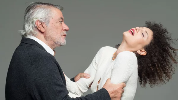 Ο Φίλιππος Σοφιανός με νέα παρτενέρ στην "Ολεάννα"