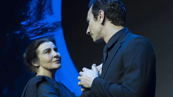 Μια 'Όμορφη Πόλη' στήνεται στο Ηρώδειο για τα 100 χρόνια του Μίκη Θεοδωράκη