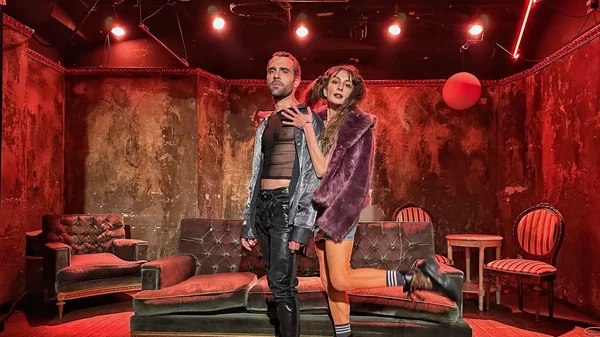 "The Influencer Academy": Μια σαρκαστική κωμωδία για τη σύγχρονη πραγματικότητα