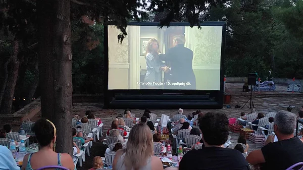 Το Κτήμα Φιξ παραμένει ανοικτό μέχρι το φθινόπωρο