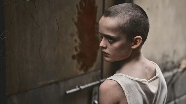 Ο Ντάνι Φιλίππου μιλά στο "α" για την αγχωτική ταινία τρόμου "Φέρ' την Πίσω"