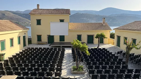 Αγγελάκας, Οικονομίδης, Στεφανή πλάι στα "Κύματα" του φεστιβάλ Κεφαλονιάς