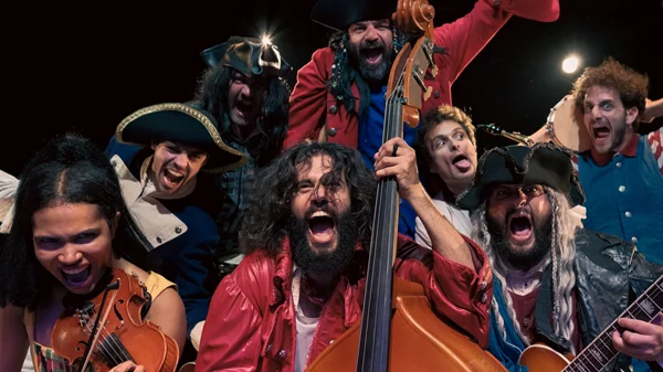 "Το Νησί των Θησαυρών": Η βραβευμένη θεατρική διασκευή του αγαπημένου μυθιστορήματος του Ρόμπερτ Λούις Στίβενσον για δεύτερη σεζόν στο Θέατρο Πόρτα