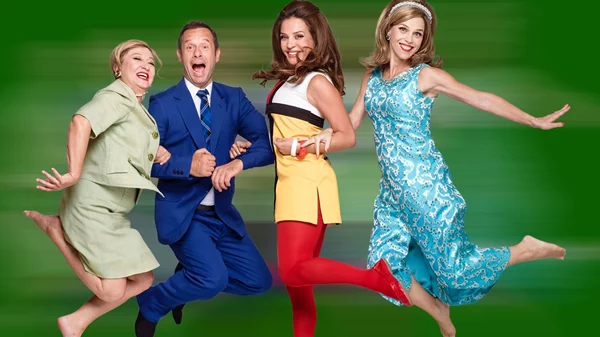 Η "Κόμισσα της φάμπρικας" με τη Ματσούκα και τον Πυρπασόπουλο – Νέες εντυπωσιακές φωτογραφίες από την παράσταση