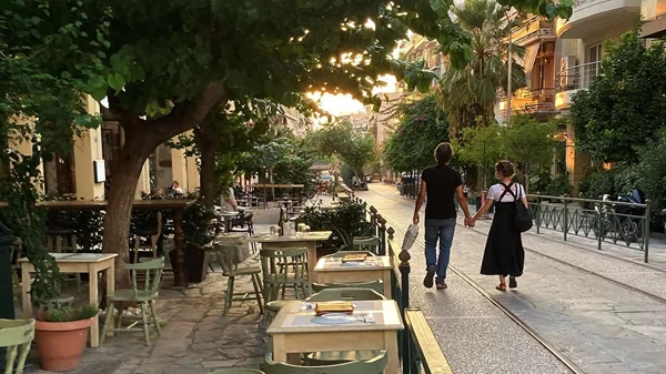 Κάτι τρέχει στην Ηρακλειδών