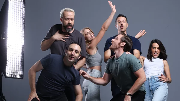 Οι έξι ήρωες του διαδραστικού "Σποτ" του Ζήση Ρούμπου μάς συστήνονται