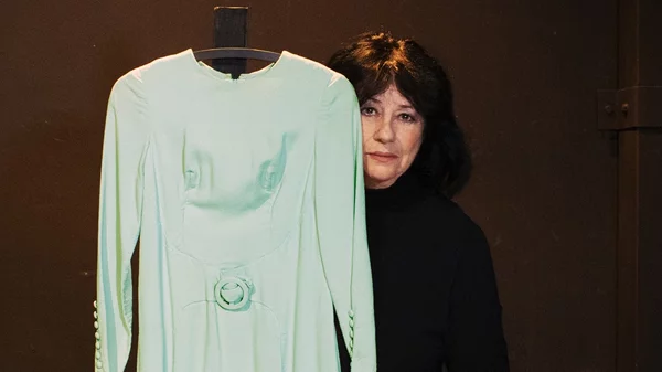 "Το βεραμάν φόρεμα" γιορτάζει την Ημέρα της Γυναίκας με προσφορά