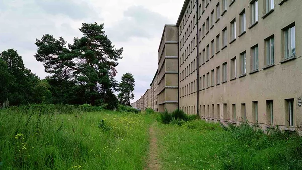 Ο Δημήτρης Τρίκας μιλά για την έκθεση "Το όνειρο του Τάτλιν" στο Ωδείο Αθηνών