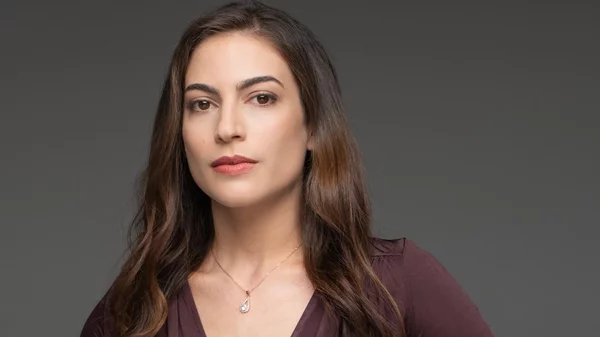 Η ηθοποιός Μάρθα Λαμπίρη-Φεντόρουφ διαβάζει το "Γεγονός" της Ανί Ερνό