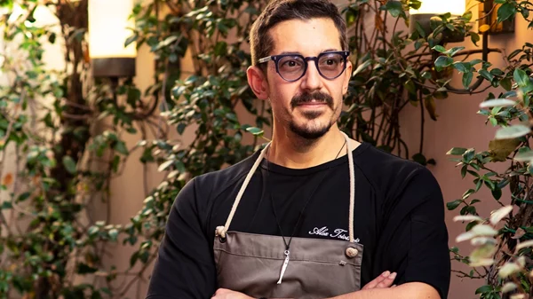 Κάτι μαγειρεύει ο Αλέξανδρος Τσιοτίνης στην Costa Navarino