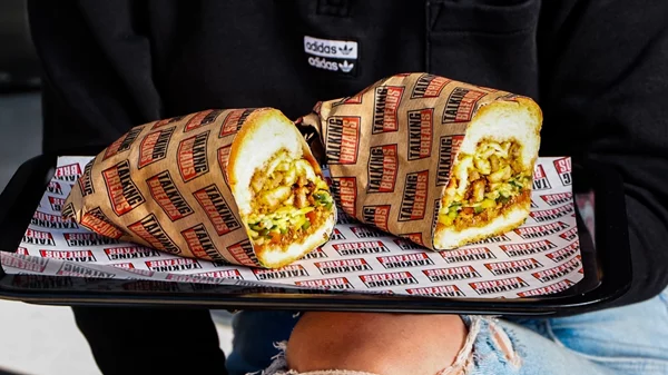 Talking Breads τώρα και στο Σύνταγμα