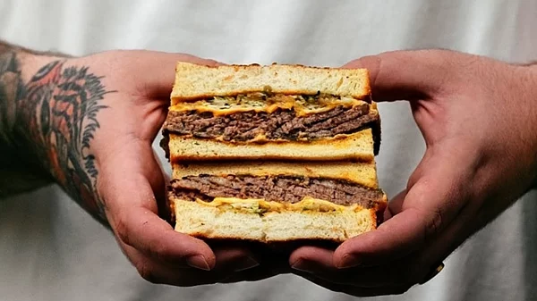 Τελικά, πού τρώει σάντουιτς η Αθήνα;