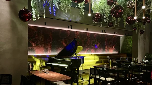 Στο Zebra για χριστουγεννιάτικη τζαζ