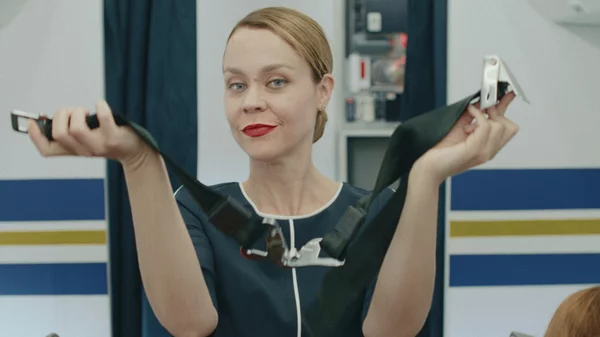 Η μικρού μήκους "AirHostess-737" του Θανάση Νεοφώτιστου ταξιδεύει σε Σάντανς και Κλερμόν-Φεράν