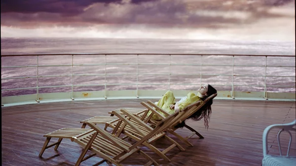 Το παρανοϊκό πλήρες τρέιλερ για το "Poor Things" του Γιώργου Λάνθιμου