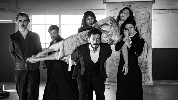 Η Αργυρώ Χιώτη και ο The Boy δημιουργούν μια σύγχρονη μουσική τραγωδία για τον Γιανούλη Χαλεπά στη Στέγη