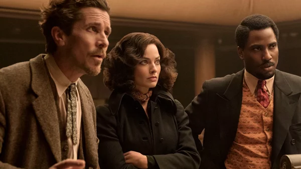 Απόψε (4/10) στην TV: Γαλαξίας αστέρων σε ιστορική κομεντί, θρήνος και οικογένεια