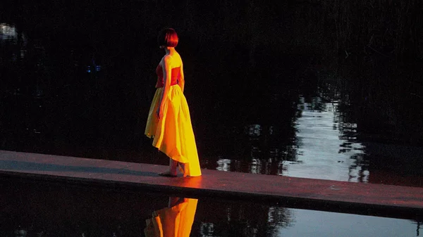 "Μυστήριο 89 Elefsina By Night": Πώς φωτίζεται η Ελευσίνα τη νύχτα;