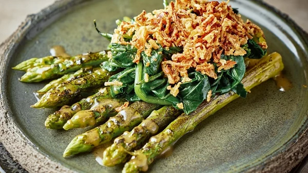 Στις Yphes, για μεσογειακή κουζίνα από τον σεφ Νίκο Ζερβό