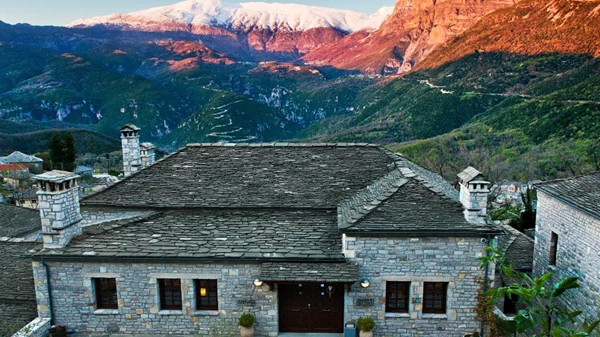 Παίξε, Γεύσου & Ανακάλυψε το Ζαγόρι: Φύση και παράδοση στο Aristi Mountain Resort & Villas