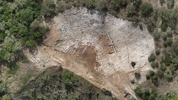 Υπουργείο Πολιτισμού: Ο εντοπισμός και η συστηματική ανασκαφή του αρχαίου θεάτρου της Λευκάδας