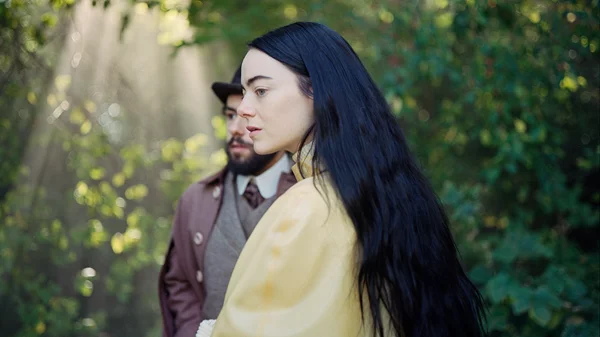 "Poor Things": Διαβάσαμε το βιβλίο που διασκεύασε ο Γιώργος Λάνθιμος