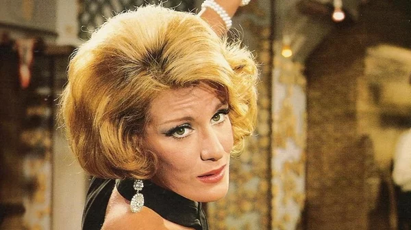 Οι εμβληματικοί ρόλοι της Μαίρης Χρονοπούλου