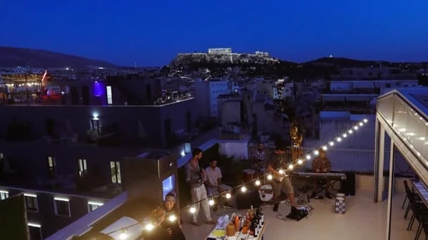 "The Rooftop", όχι μία ακόμη αθηναϊκή ταράτσα