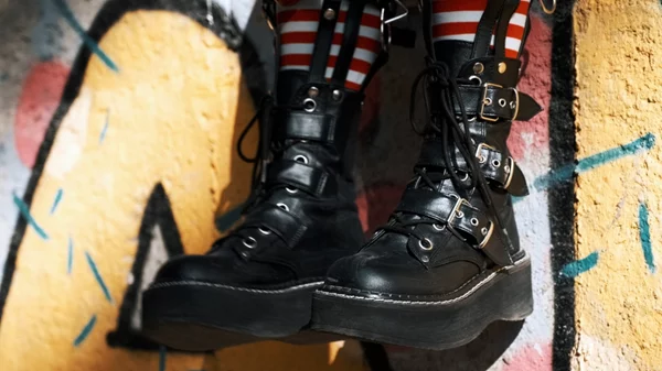 Ρετροσπεκτίβα για την εποχή των emos ετοιμάζει το Barbican Centre