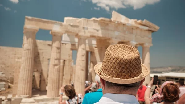 "Πετάει" ο τουρισμός της Αθήνας