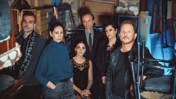 "Φονικό στα σκοτεινά": Για πρώτη φορά στην Ελλάδα μια μεταφυσική ιστορία