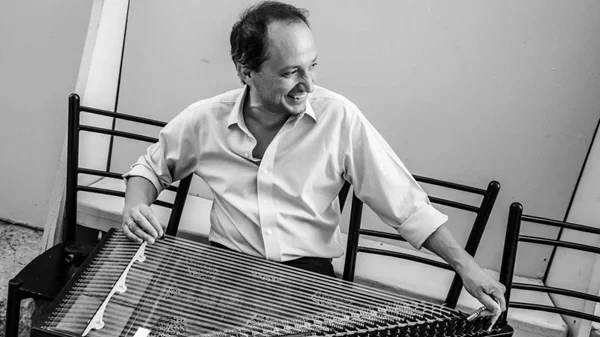 Ξενάγηση μετά μουσικής στο Λουτρό των Αέρηδων