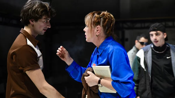 "Η μέρα της φούστας": Συζητήσεις μετά την παράσταση στο Δίπυλον