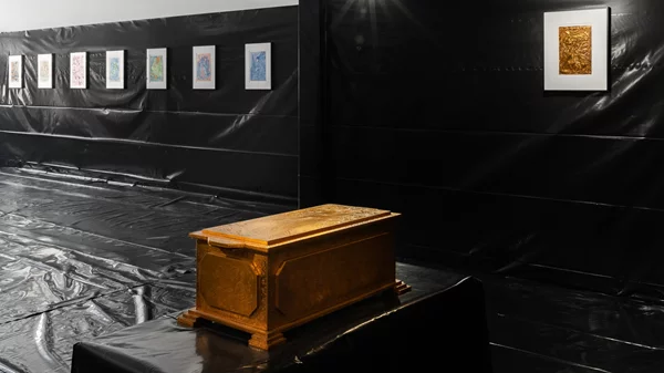 Ξανά στην Intermission για να εξερευνήσουμε τα μυστικιστικά έργα του Albert Leo Peil