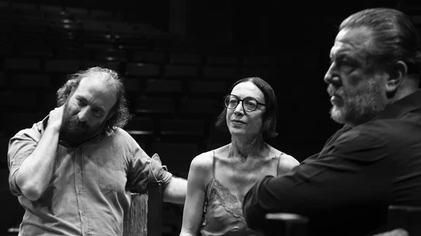 Θέατρο "Τζένη Καρέζη": Θεατρική σεζόν 2025 με τολμηρές φωνές και σπουδαίες συνεργασίες