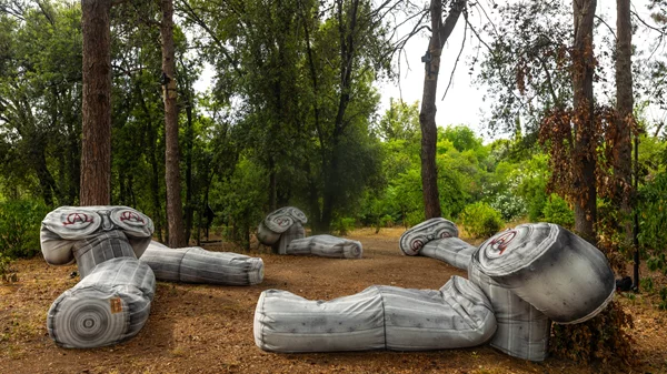 Τα "Plásmata 3" στο Πεδίον του Άρεως δεν είναι άλλη μία φαντασμαγορική έκθεση της Στέγης