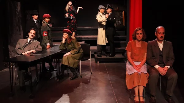 Νέα παράταση για το "Ο καθένας πεθαίνει μόνος του"